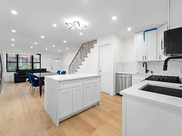 $1,199,000 | 23 Palm Court | Wingate