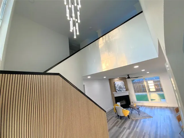 $577,500 | 808 Lake Bridge Drive, Lake Dallas, TX 75065