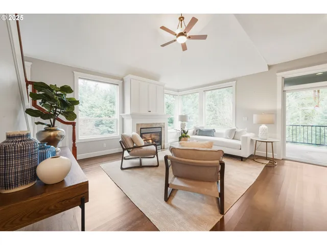 $950,000 | 514 Northwest 24th Circle, Camas, WA 98607