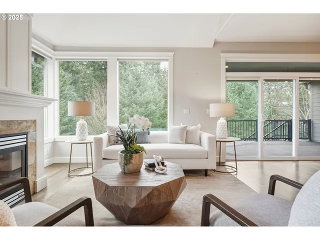 $950,000 | 514 Northwest 24th Circle, Camas, WA 98607