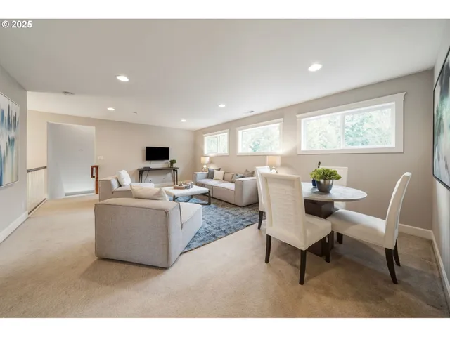 $950,000 | 514 Northwest 24th Circle, Camas, WA 98607