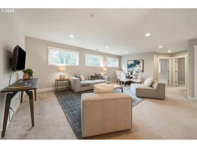 $950,000 | 514 Northwest 24th Circle, Camas, WA 98607