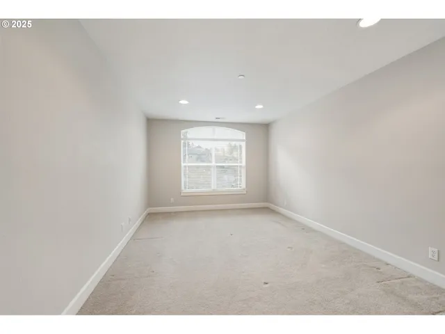 $950,000 | 514 Northwest 24th Circle, Camas, WA 98607