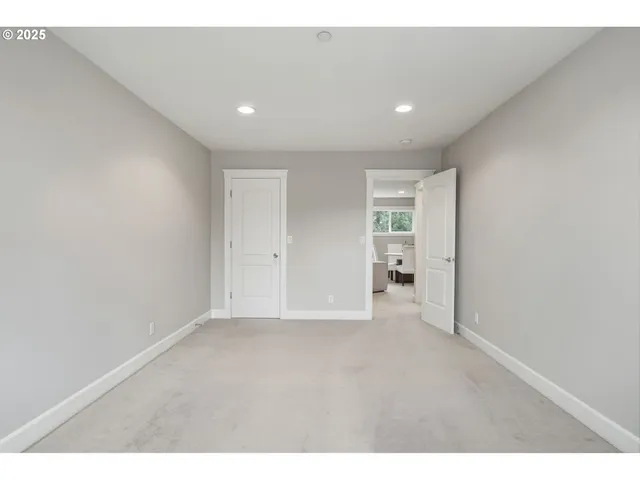 $950,000 | 514 Northwest 24th Circle, Camas, WA 98607