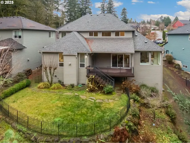 $950,000 | 514 Northwest 24th Circle, Camas, WA 98607