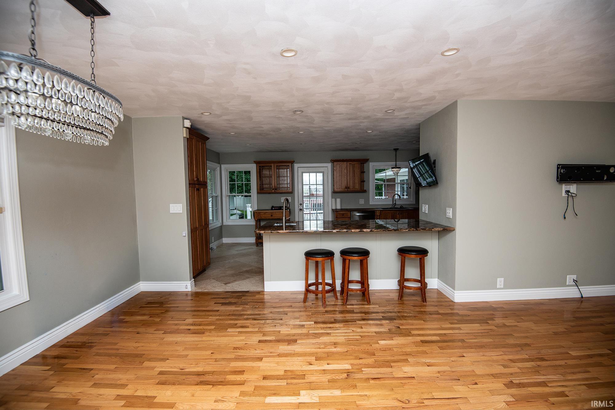 2513 East St Road Vincennes, IN 47591 - Photo 5 of 45