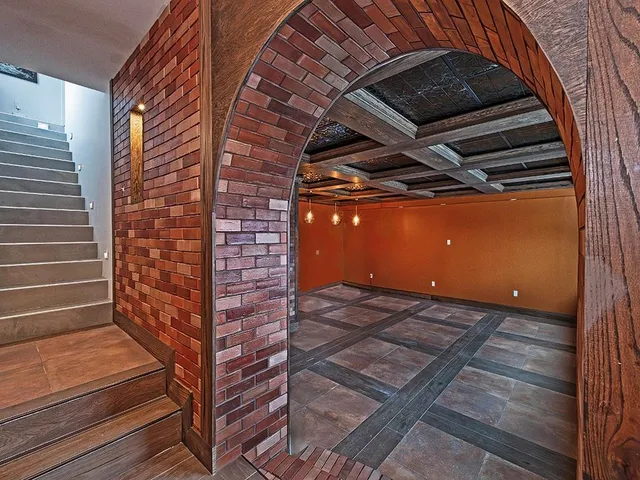 a view of an outdoor space