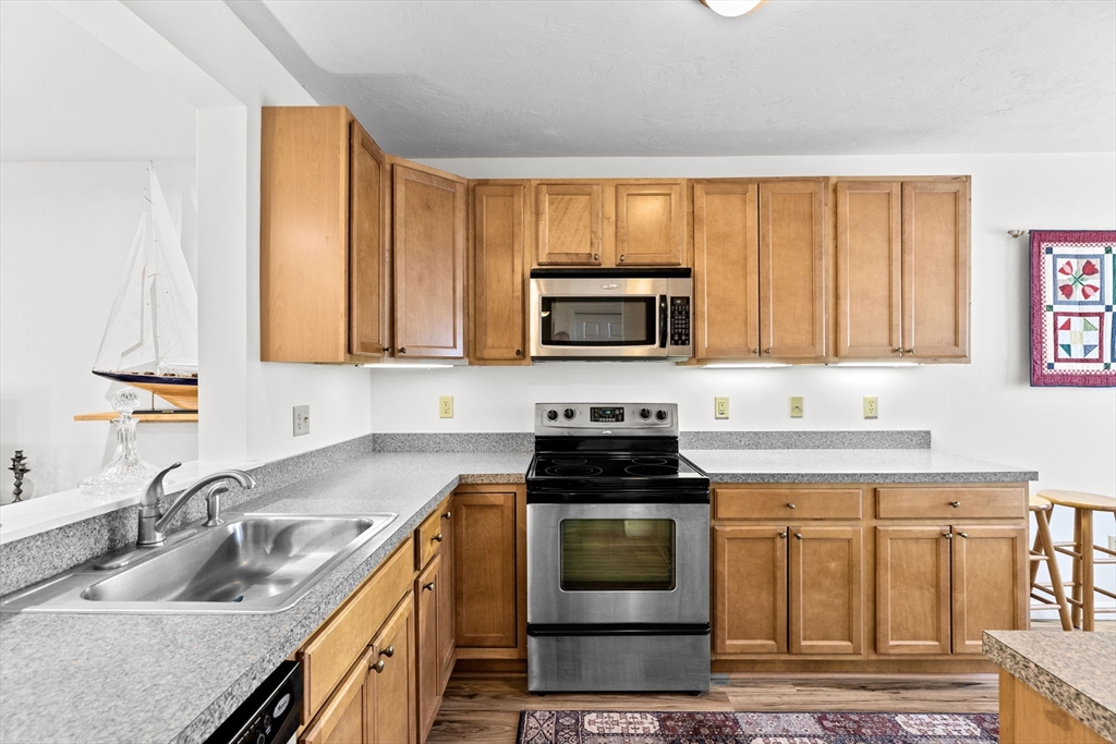 902 Main Street, Unit 39 Hanson, MA 02341 - Photo 17 of 42