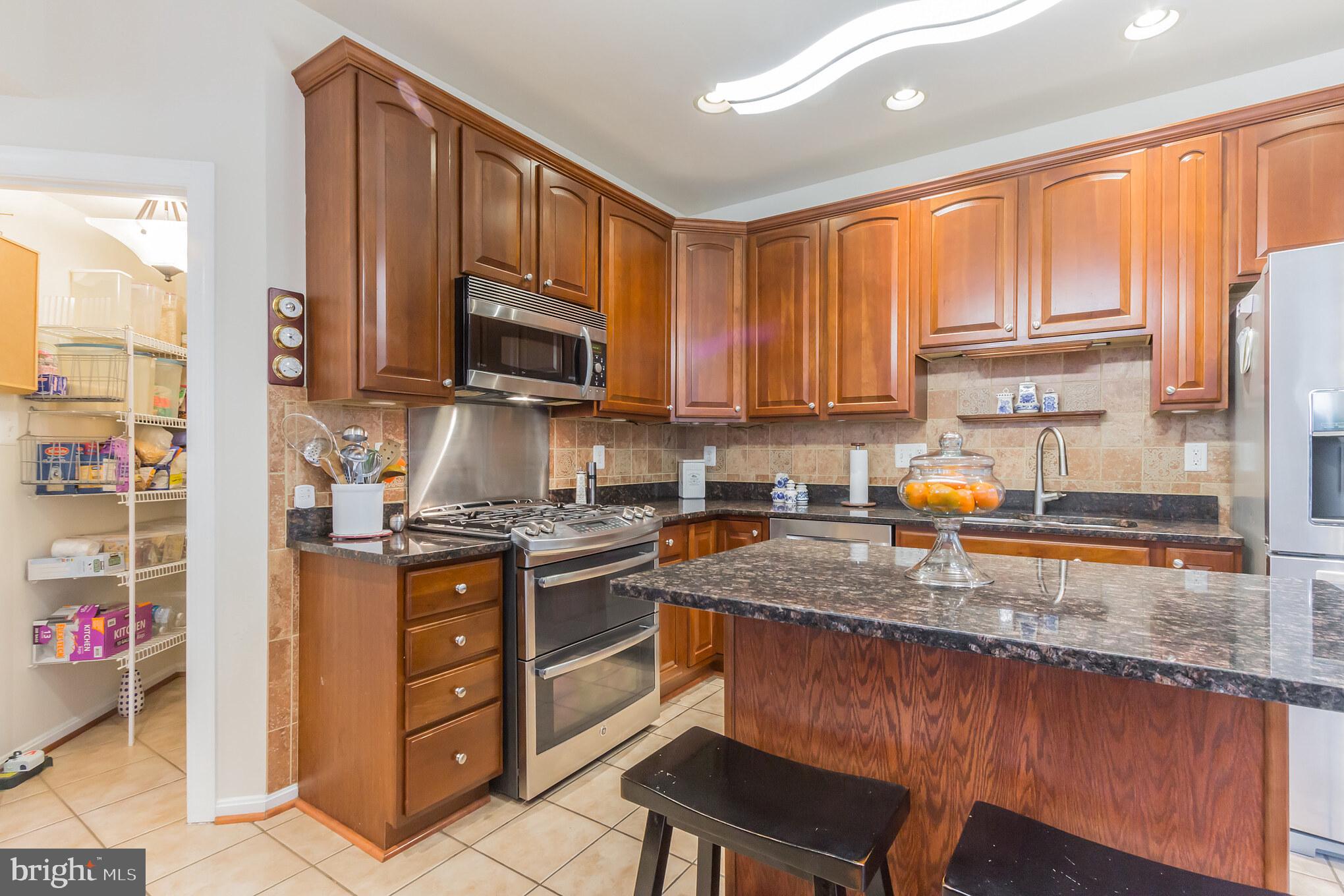 1508 Rising Ridge Road Mount Airy, MD 21771 - Photo 15 of 39 Kitchen with walk in pantry