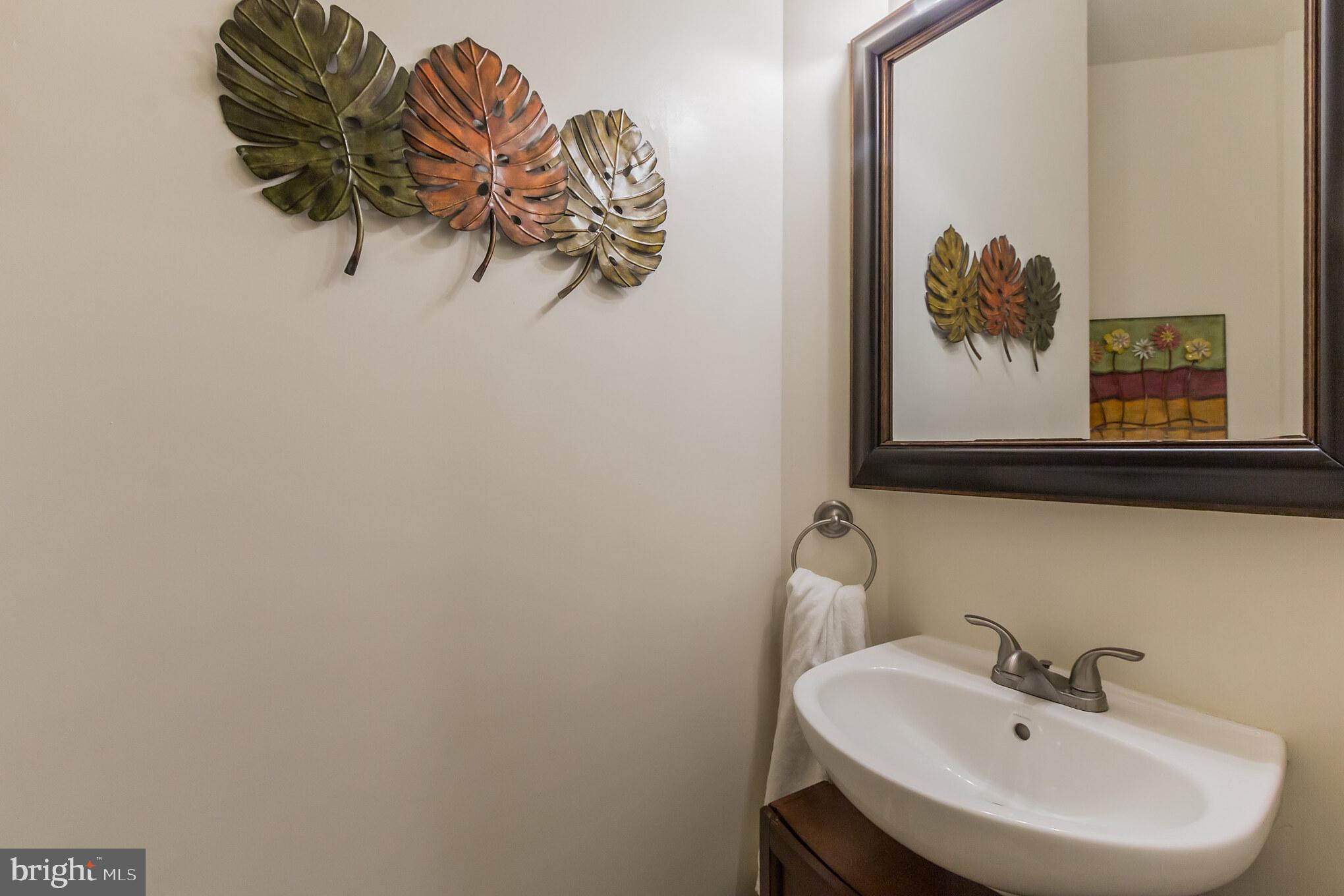 1508 Rising Ridge Road Mount Airy, MD 21771 - Photo 17 of 39 Main level powder room