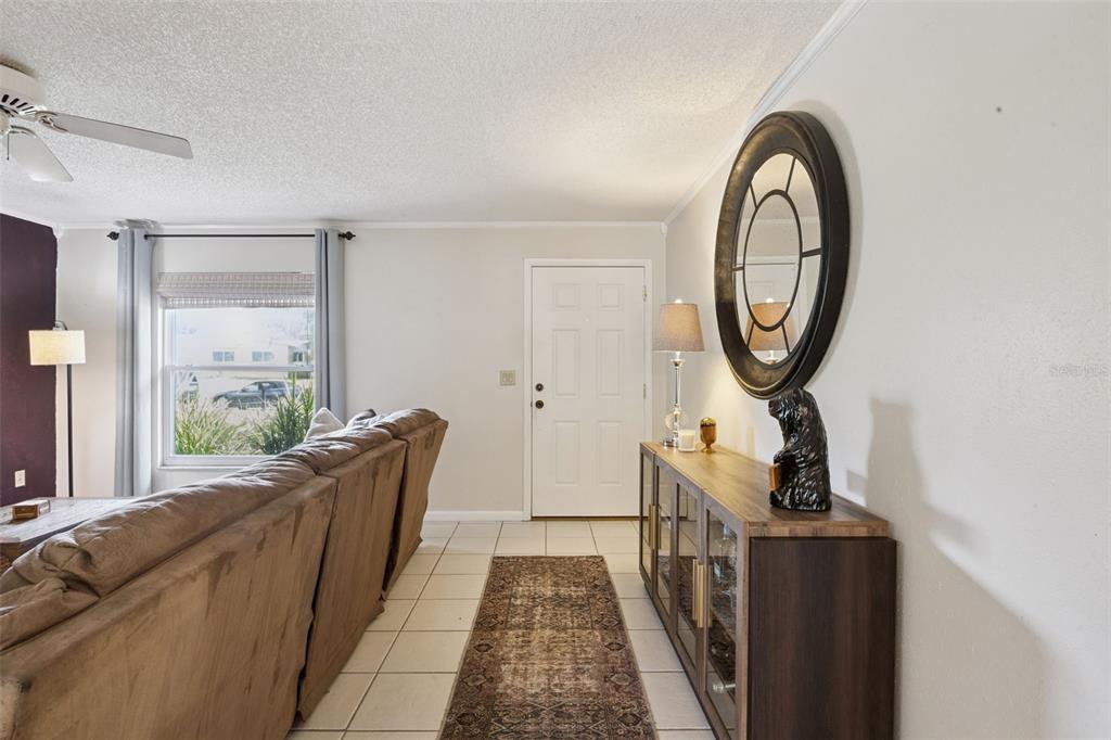 4628 South Shore Road Orlando, FL 32839 - Photo 5 of 57 Gallery Image 5