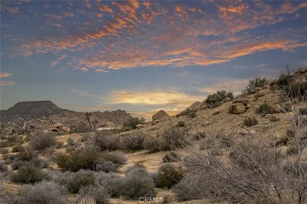 a view of a sky