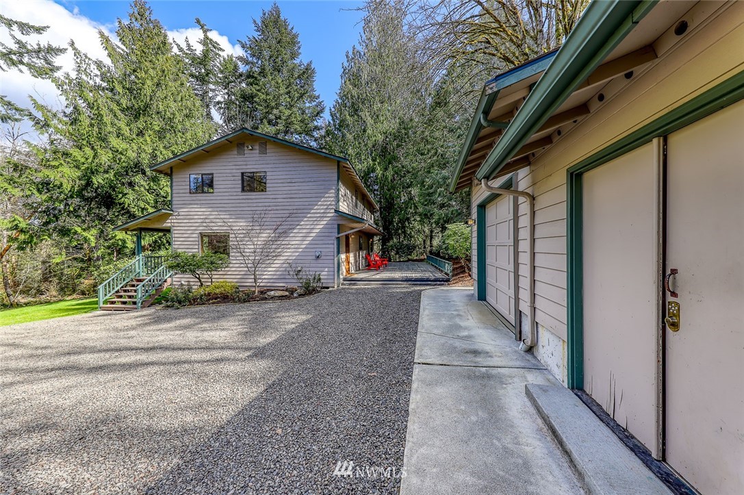7810 Springridge Road Northeast Bainbridge Island, WA 98110 - Photo 2 of 40 Gallery Image 2