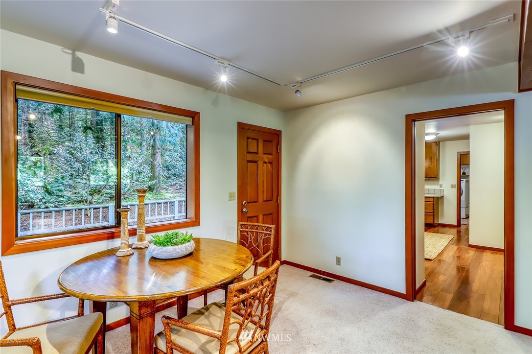 7810 Springridge Road Northeast Bainbridge Island, WA 98110 - Photo 11 of 40 Gallery Image 11
