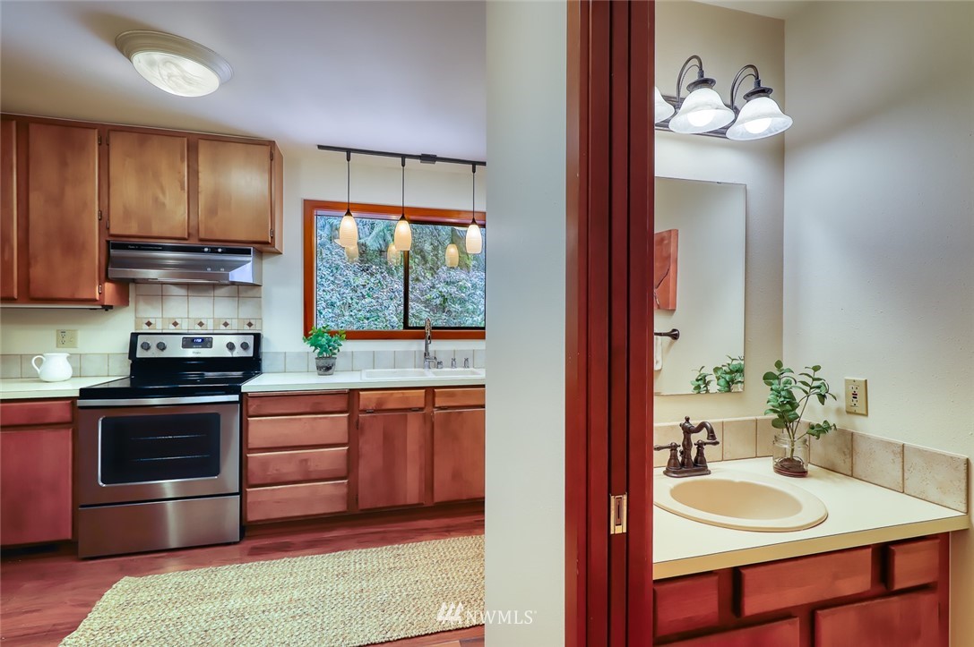 7810 Springridge Road Northeast Bainbridge Island, WA 98110 - Photo 17 of 40 Gallery Image 17