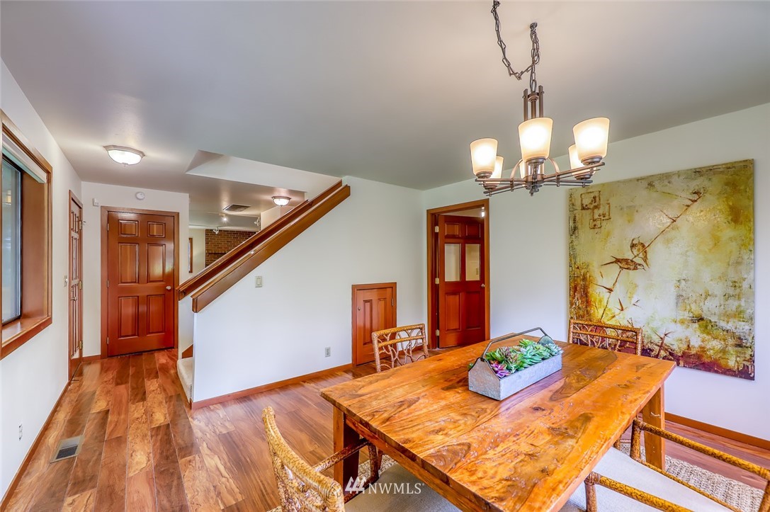 7810 Springridge Road Northeast Bainbridge Island, WA 98110 - Photo 18 of 40 Gallery Image 18
