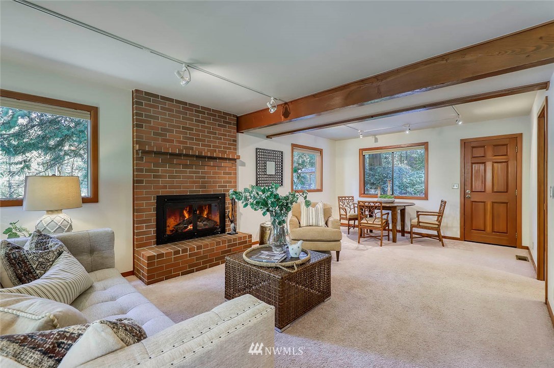 7810 Springridge Road Northeast Bainbridge Island, WA 98110 - Photo 7 of 40 Gallery Image 7
