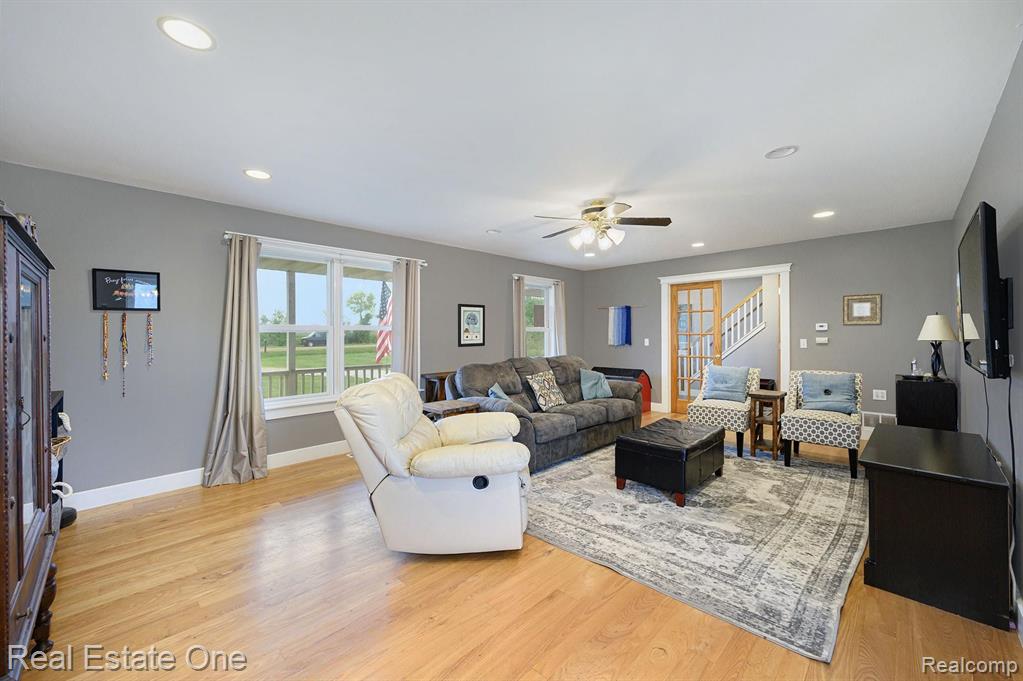 67 East Castle Road Fostoria, MI 48435 - Photo 8 of 45