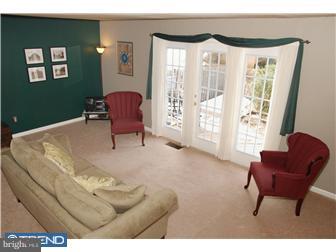 5 Lantern Lane Chesterbrook, PA 19087 - Photo 2 of 12 Living Room