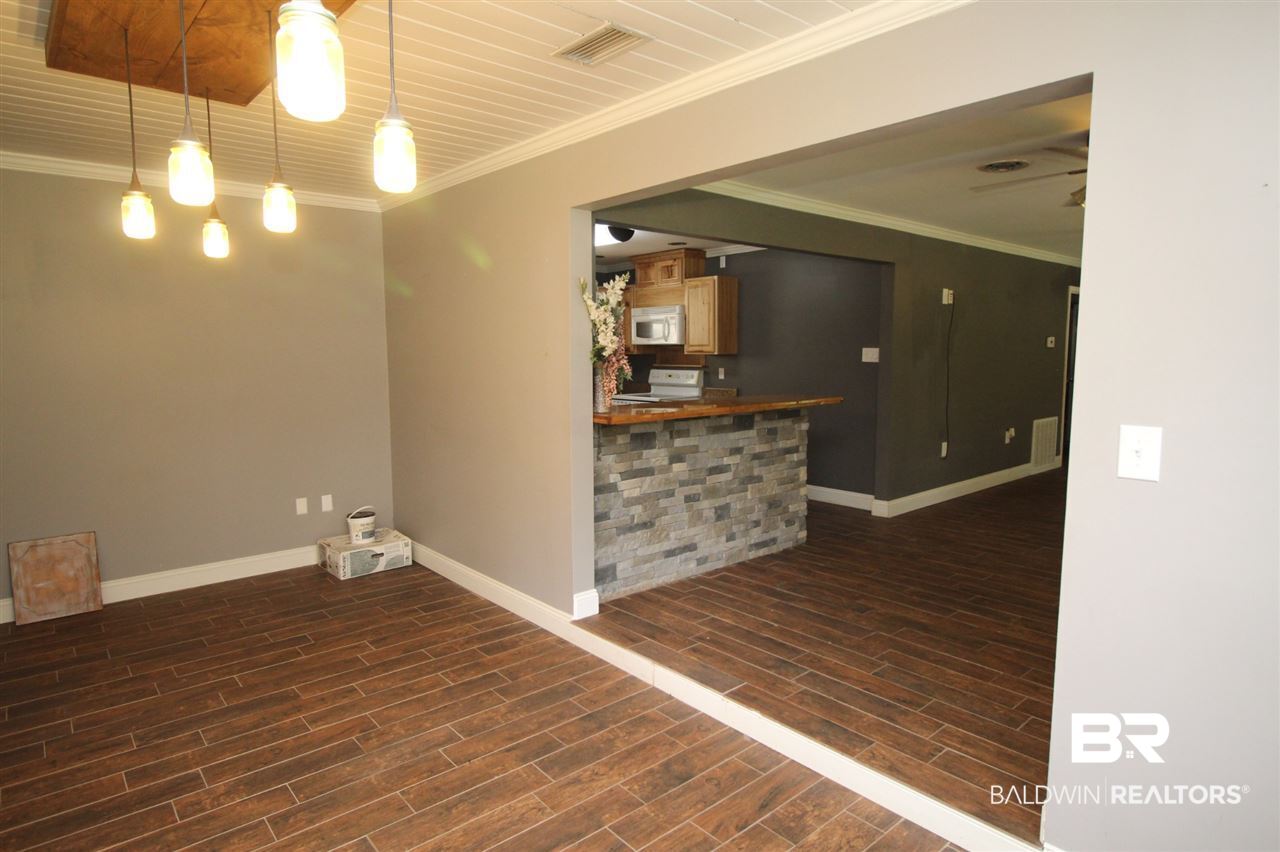 1804 Collier Avenue Bay Minette, AL 36507 - Photo 3 of 24 Separate dining area