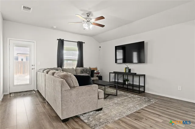 $1,975 | 2341 Aylesbury Drive, Copperas Cove, TX 76522