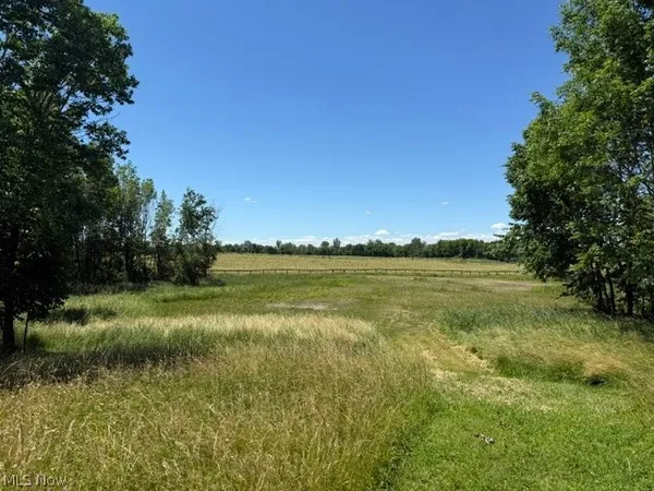 $325,000 | 7440 Hunters Glen Lane, Seville, OH 44273
