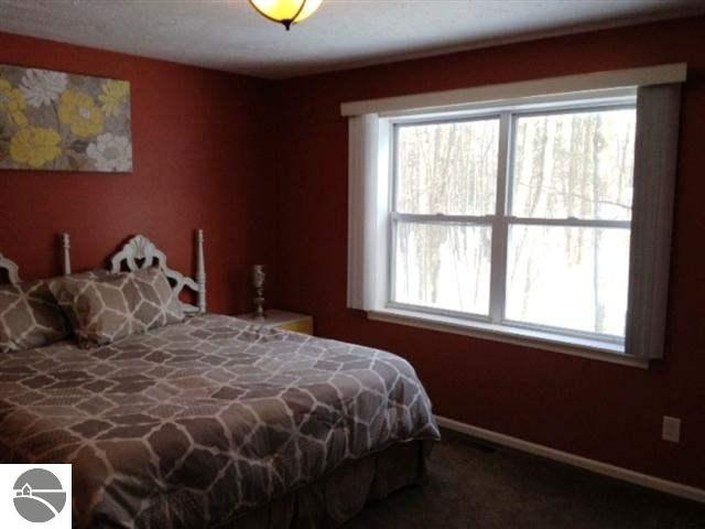 3256 Nimrod Road Traverse City, MI 49685 - Photo 16 of 31 1742577-15.JPG