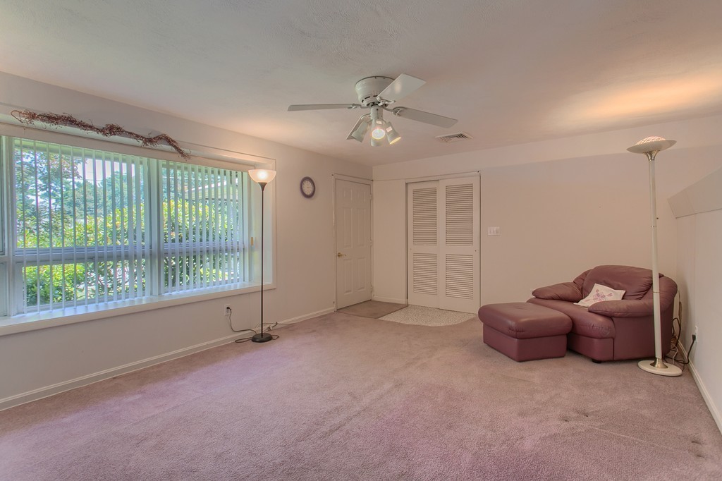 6 Hopkins Road Peabody, MA 01960 - Photo 4 of 28 Gallery Image 4