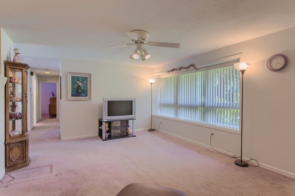 6 Hopkins Road Peabody, MA 01960 - Photo 5 of 28 Gallery Image 5