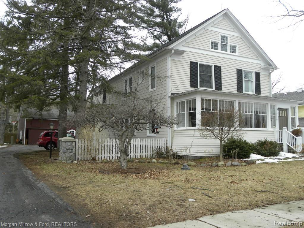 37 North Holcomb Road Clarkston, MI 48346 - Photo 2 of 23 2.JPG