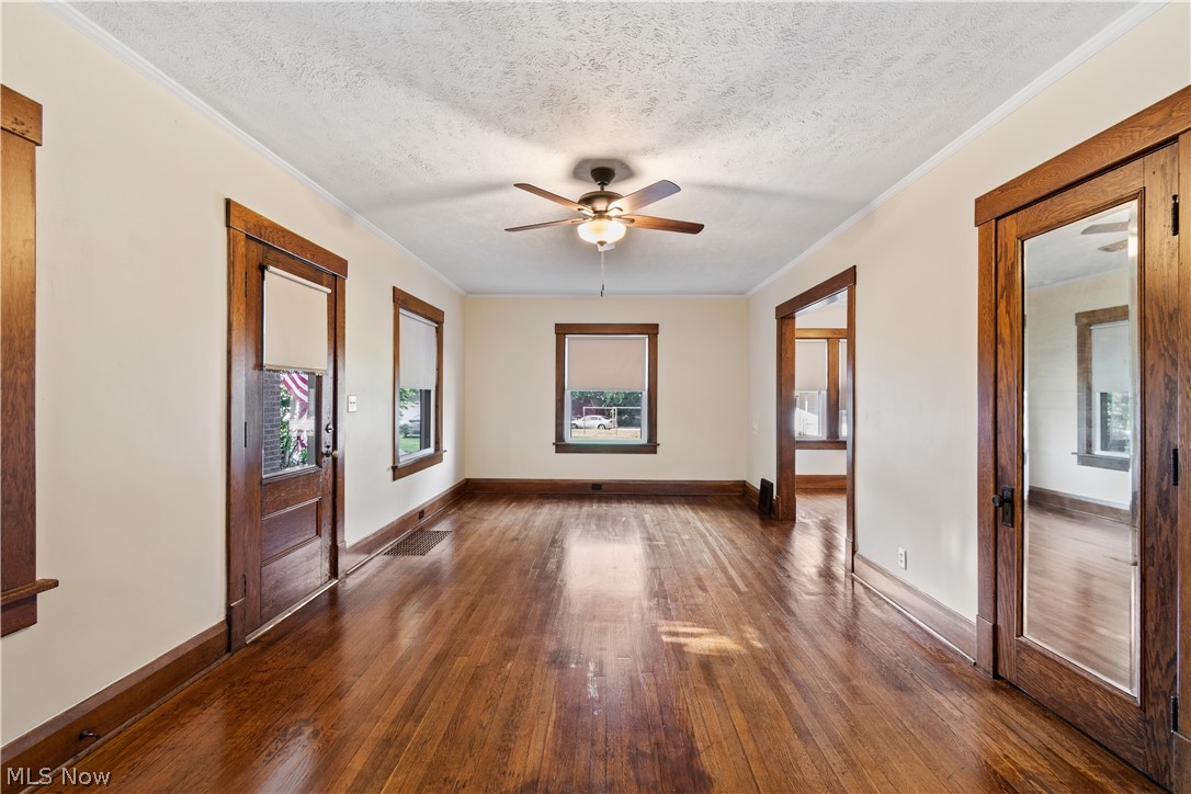 620 Walnut Road Southwest Massillon, OH 44647 - Photo 5 of 29 Gallery Image 5
