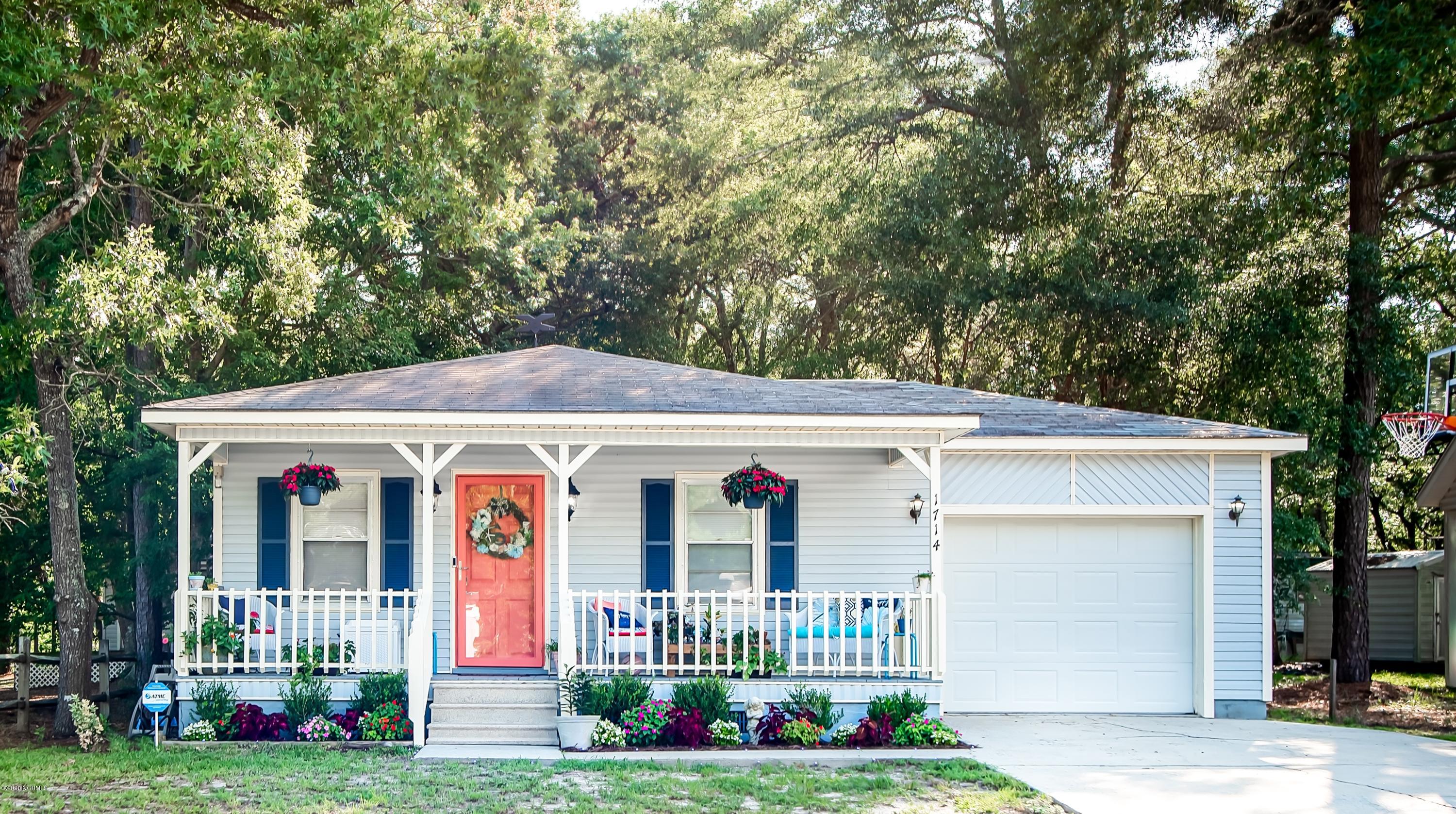 1714 Hideaway Road Southwest Ocean Isle Beach, NC 28469 - Photo 1 of 25 .