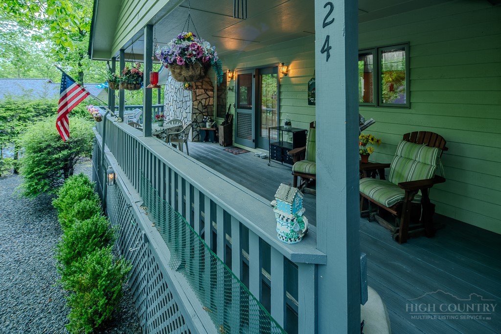124 Laurel Brook Road Newland, NC 28657 - Photo 6 of 49