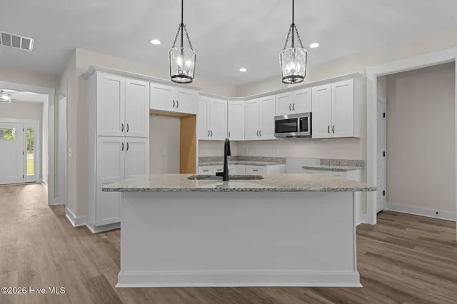 $384,900 | 31 Currituck Circle, Oriental, NC 28571