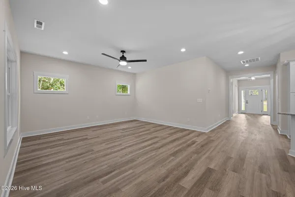 $384,900 | 31 Currituck Circle, Oriental, NC 28571