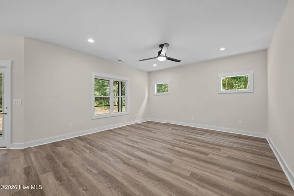 $384,900 | 31 Currituck Circle, Oriental, NC 28571