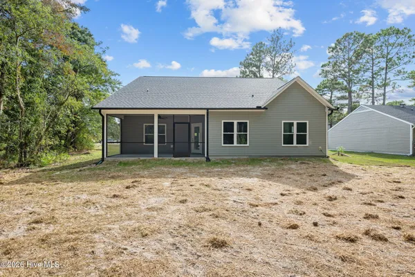 $384,900 | 31 Currituck Circle, Oriental, NC 28571