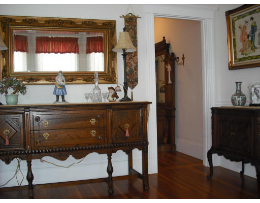 27-29 Topsfield Road, Unit 3 Ipswich, MA 01938 - Photo 2 of 16 a bathroom with a sink vanity and a mirror