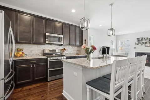 $750,000 | 14 North Dryden Place, Arlington Heights, IL 60004