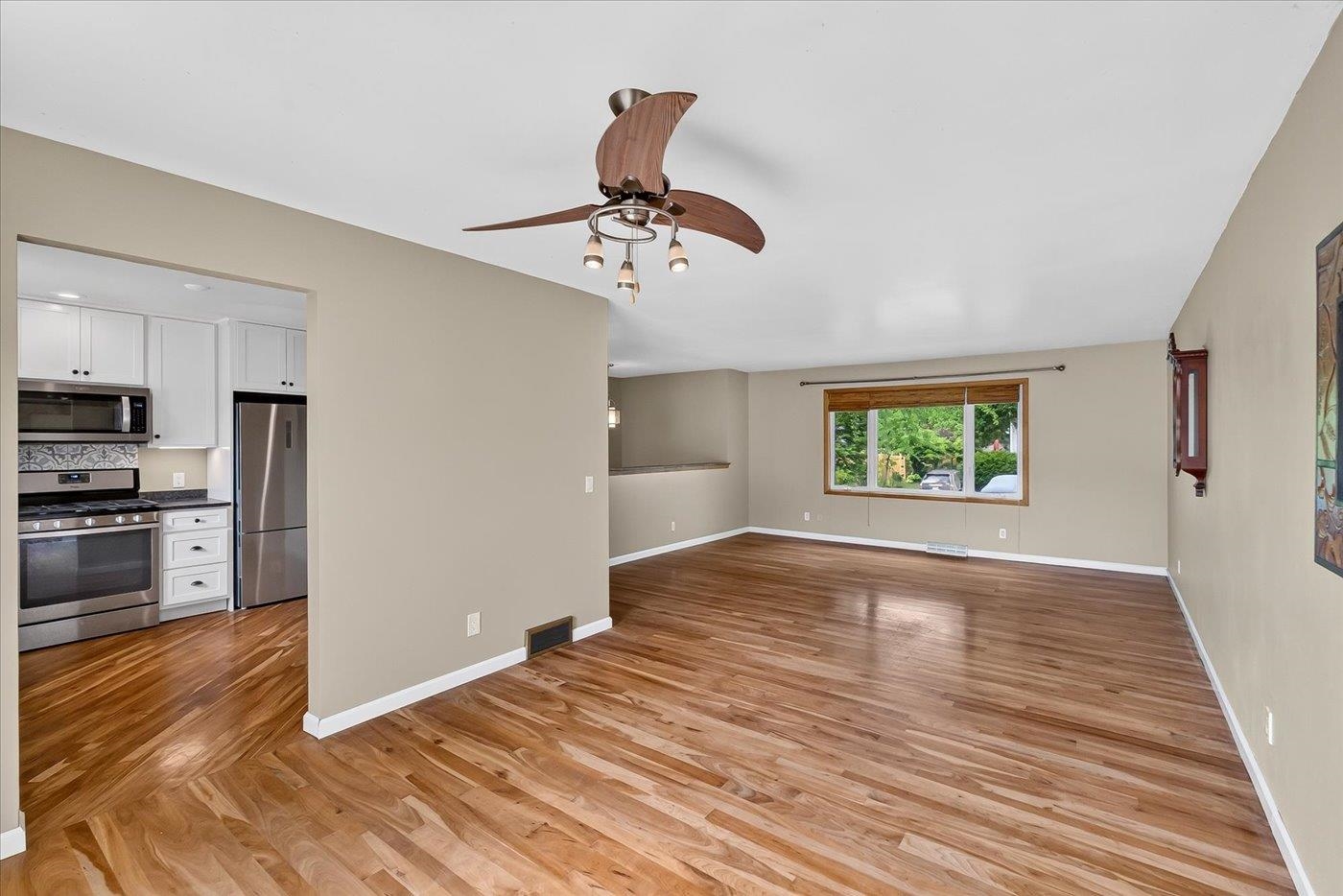1401 Frisch Road Madison, WI 53711 - Photo 19 of 41