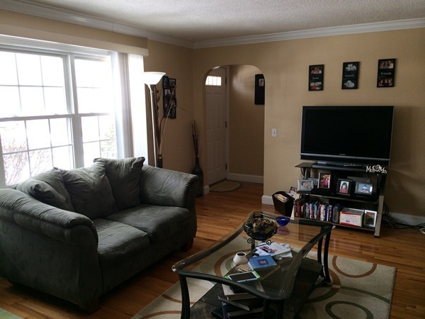 75 Chalmers Street Springfield, MA 01118 - Photo 13 of 18 Gallery Image 13