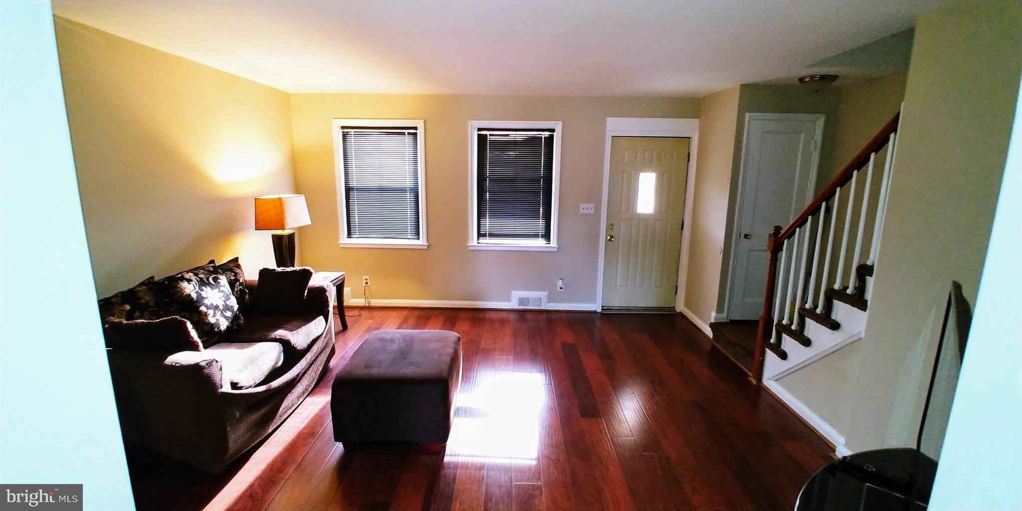 1508 Gleneagle Road Baltimore, MD 21239 - Photo 4 of 22 Living Room 3