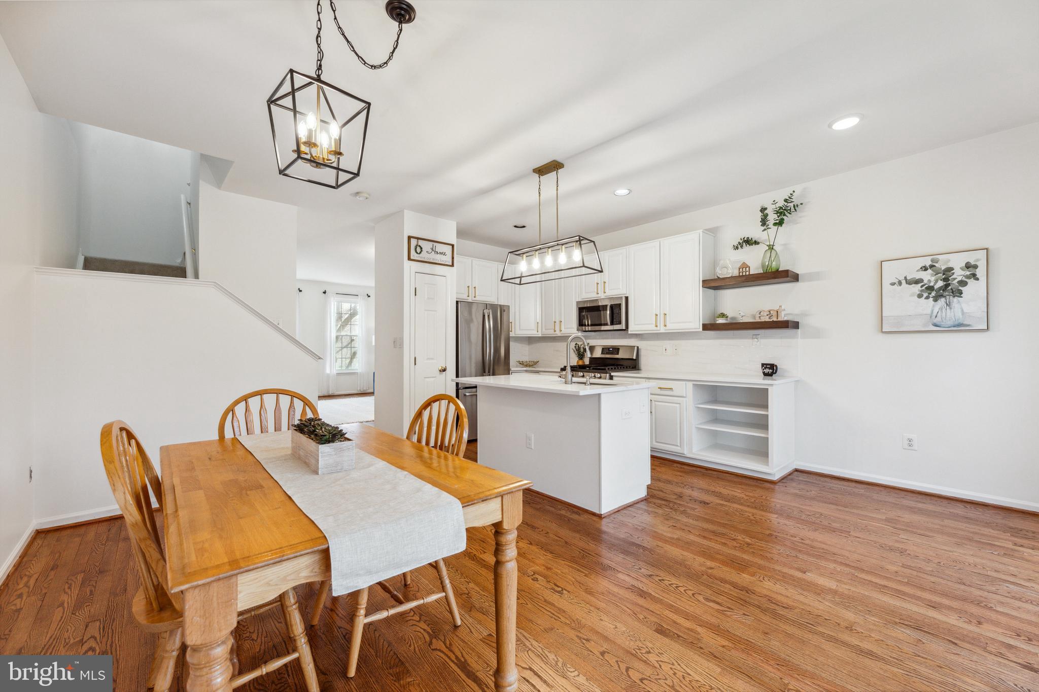 1232 Vintage Place Reston, VA 20194 - Photo 8 of 25 So much room for entertaining