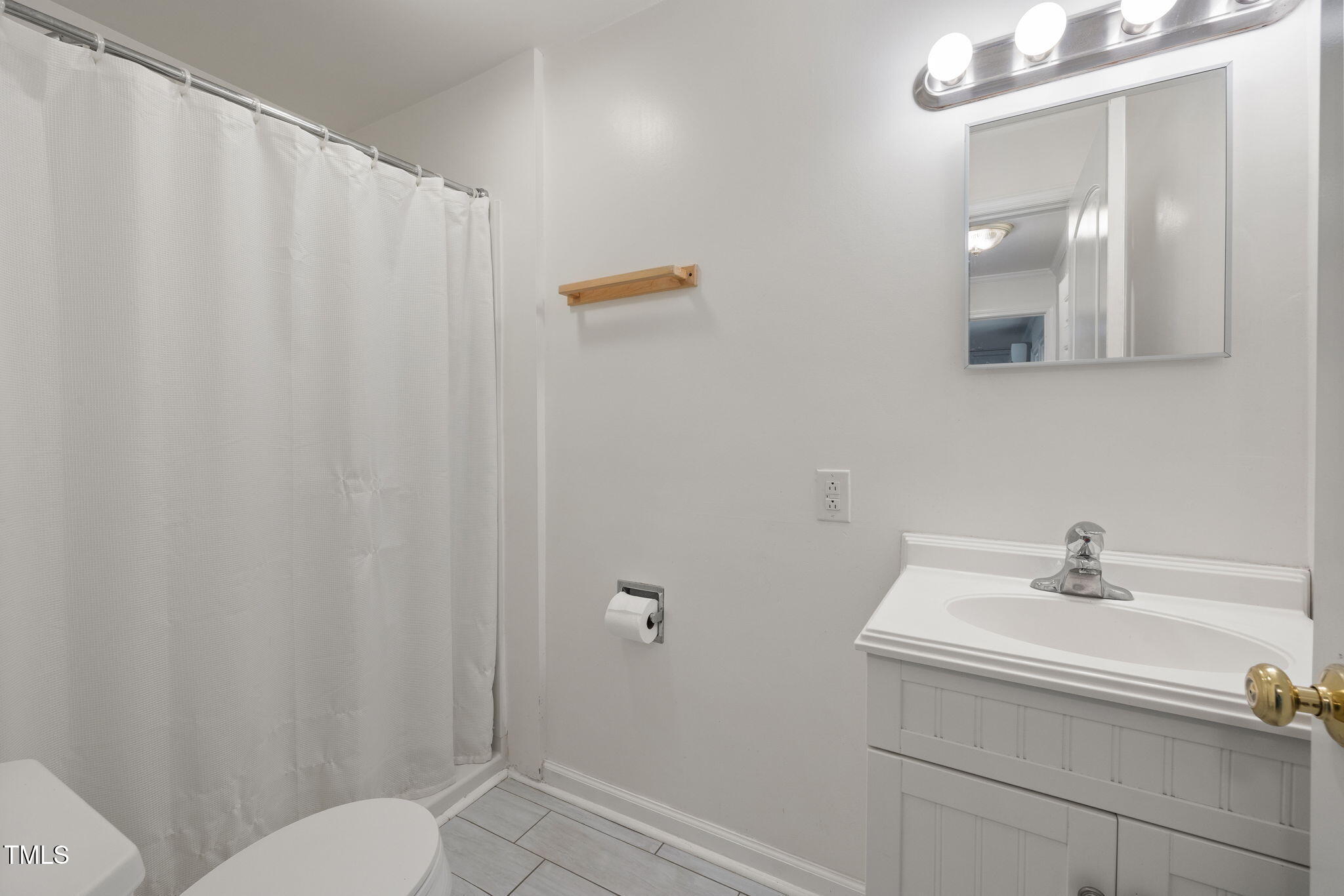 700 Tinkerbell Road Chapel Hill, NC 27517 - Photo 26 of 37 39-web-or-mls-DX3A0268