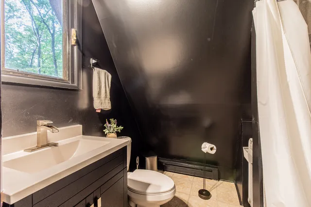 $159,900 | 19 Navajo Court, Putnam, IL 61560