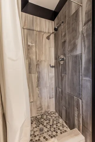 $159,900 | 19 Navajo Court, Putnam, IL 61560