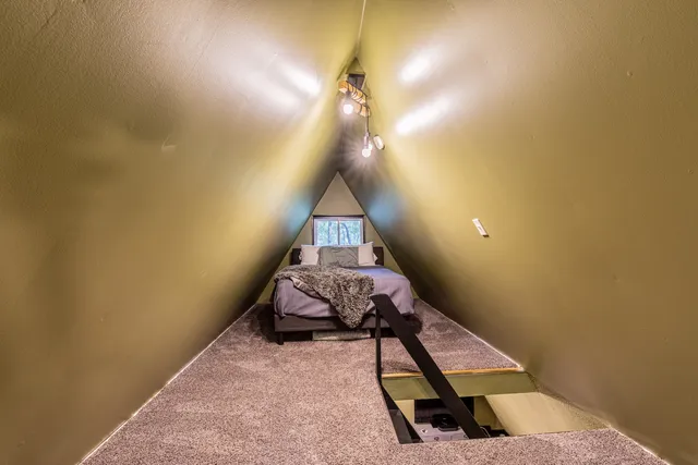 $159,900 | 19 Navajo Court, Putnam, IL 61560