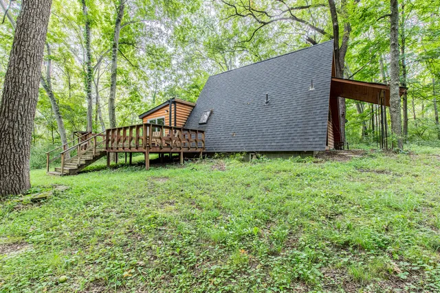 $159,900 | 19 Navajo Court, Putnam, IL 61560