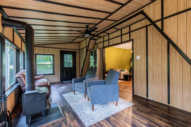 $159,900 | 19 Navajo Court, Putnam, IL 61560