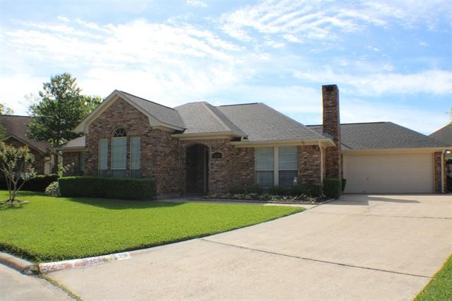 5245 Timberline Lane Beaumont, TX 77706 - Photo 2 of 46